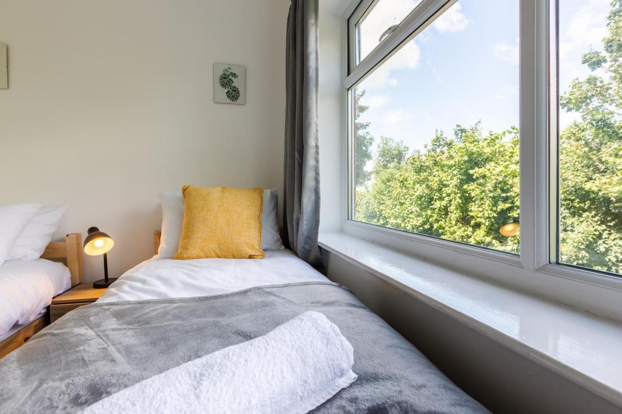 1 Mile To Etihad Stadium & Coop Arena, Free Parking, 7 Ppl Villa Manchester Exterior foto